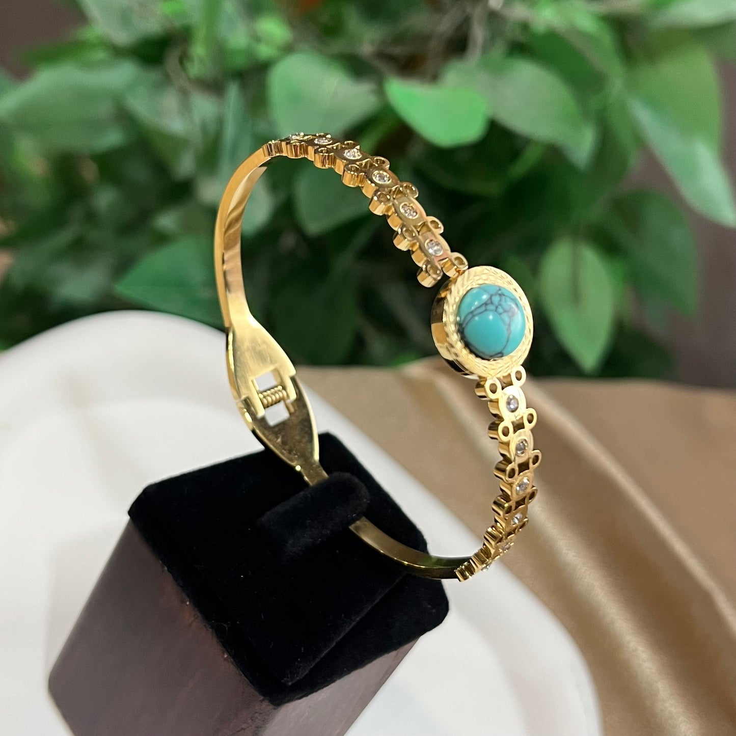 Blue Zircon Kada Bracelet