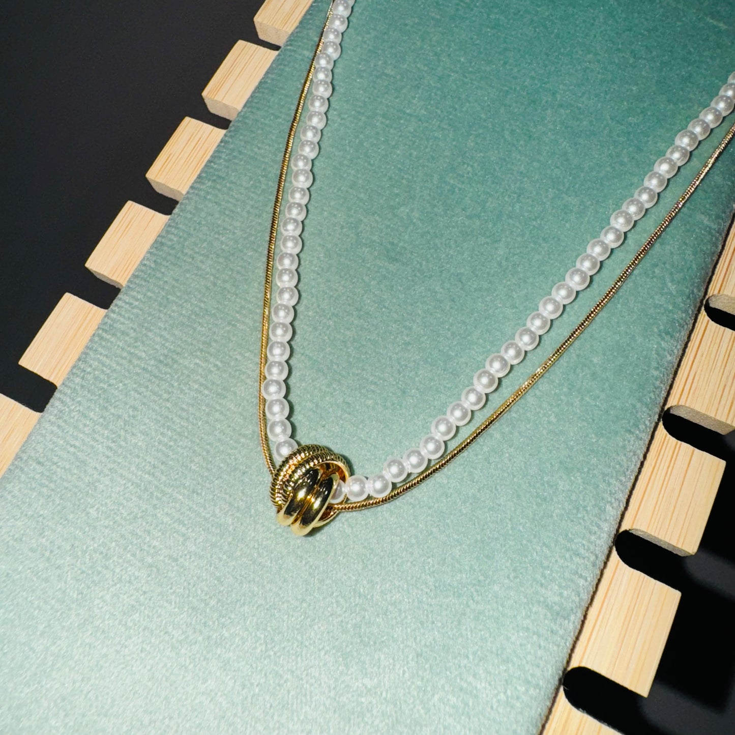 Double Layer Pearl Necklace