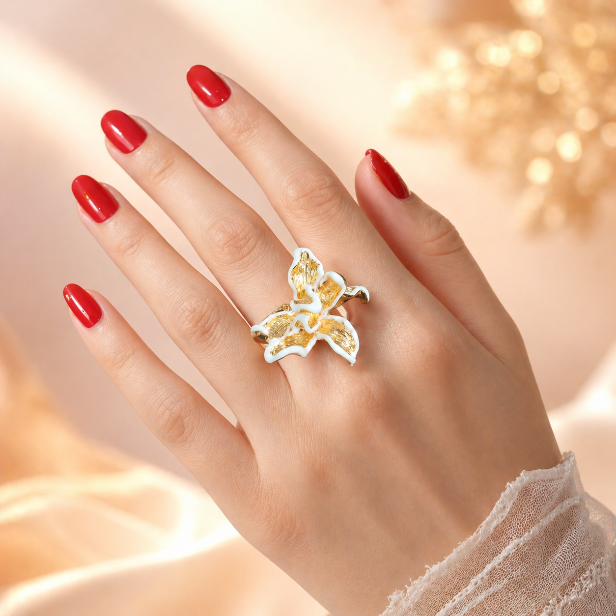 White Bloom Gold Ring