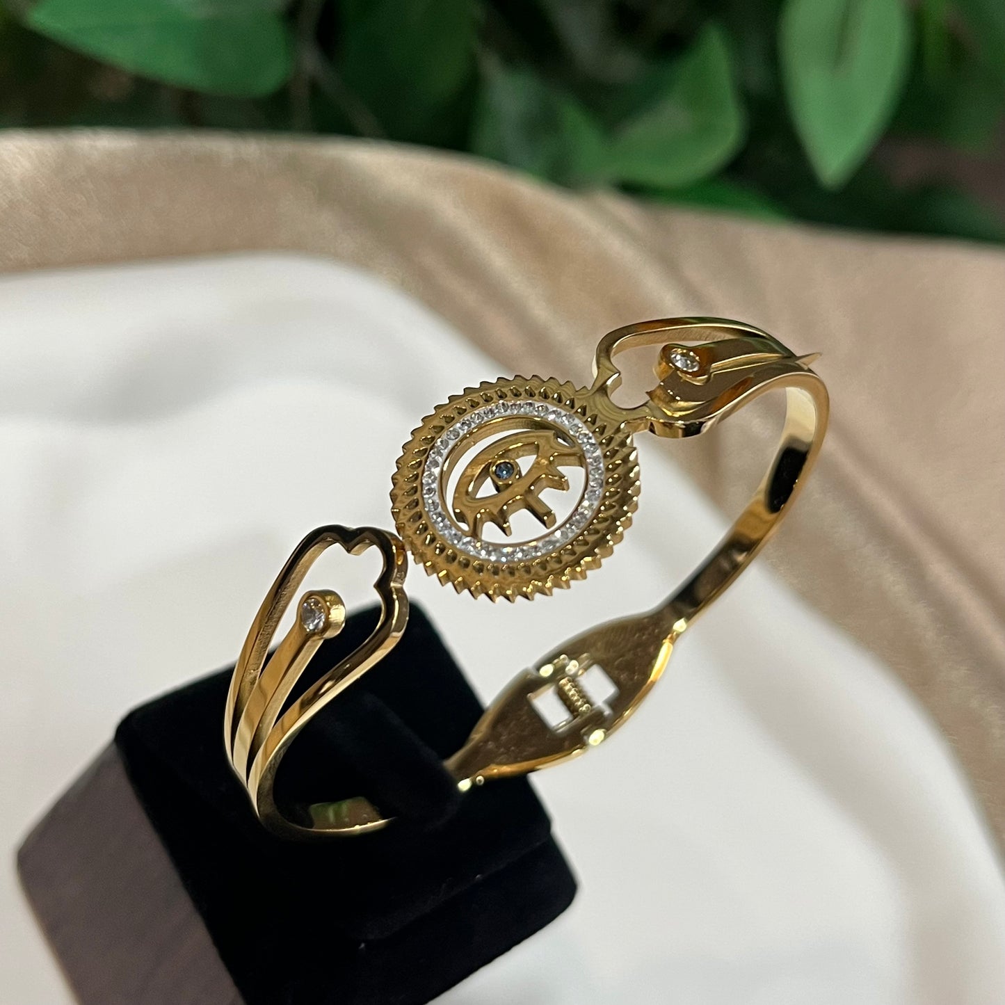 Evil Eye Circle Zircon Kada