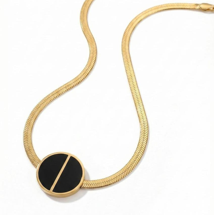 Black Round Pendant Necklace