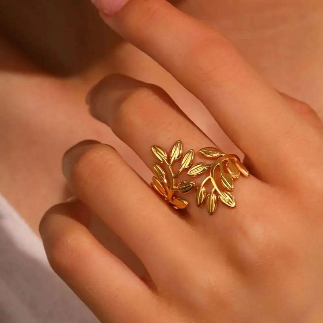 Golden Leaf Open Ring