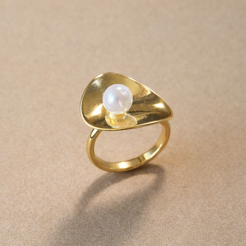 Irregular Pearl Gold Ring