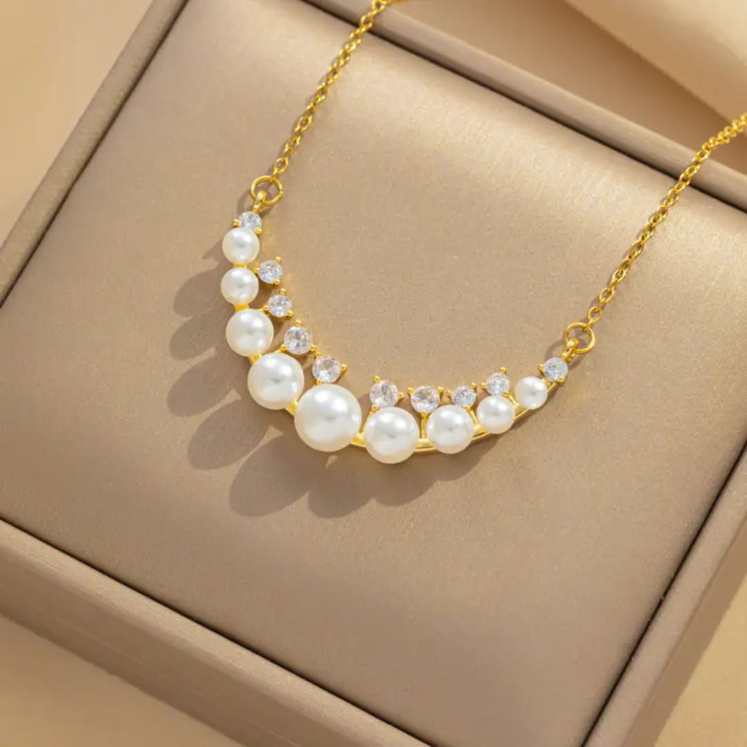 Pearl Curve Statement Necklace