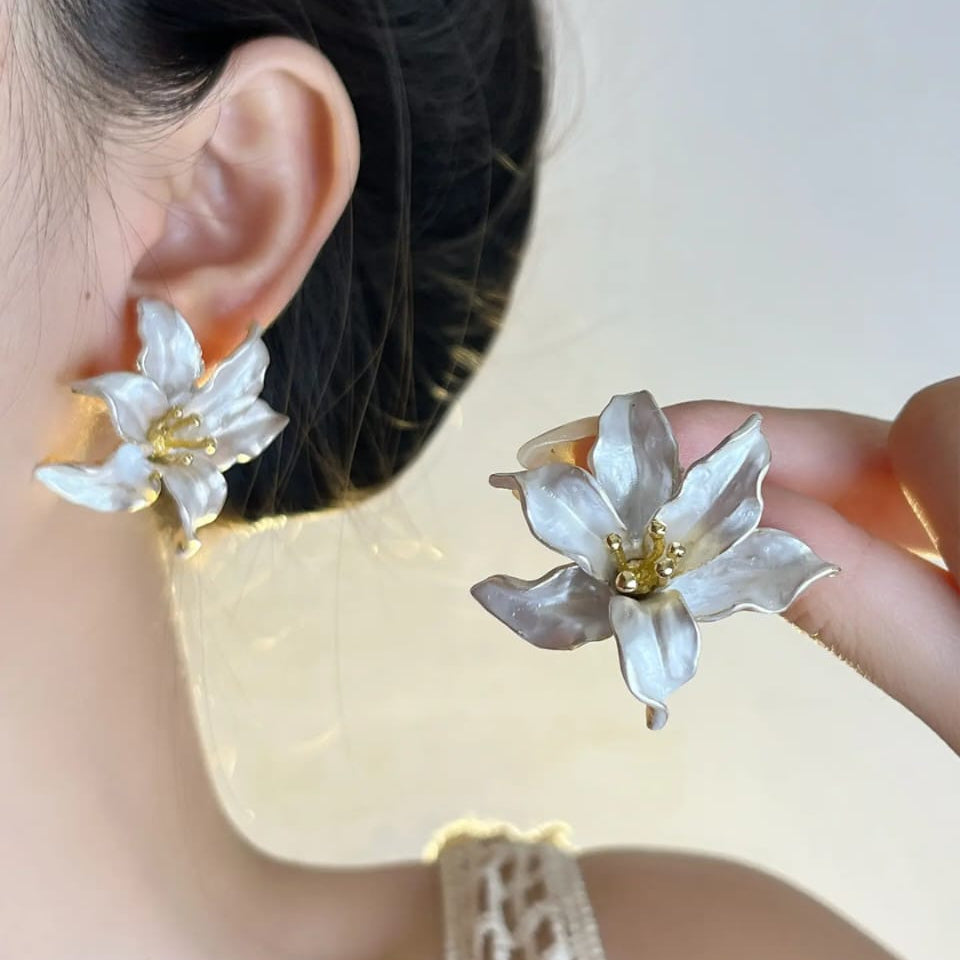 Floral Leaf Cartier Set (Necklace + Earring)