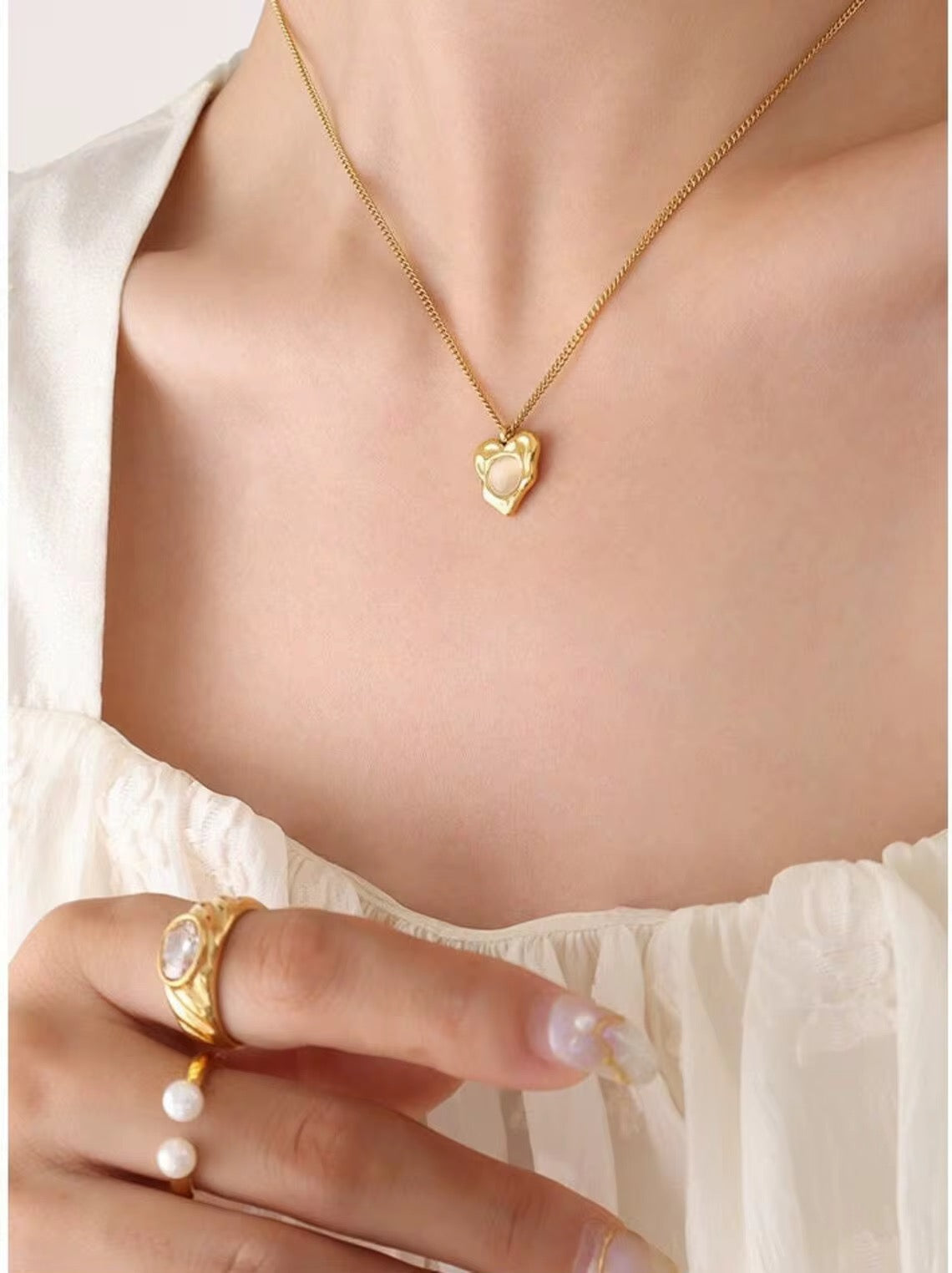 Cat Eye Heart Pendant Necklace