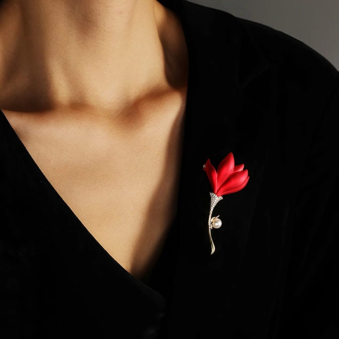 Tulip Pearl Brooch