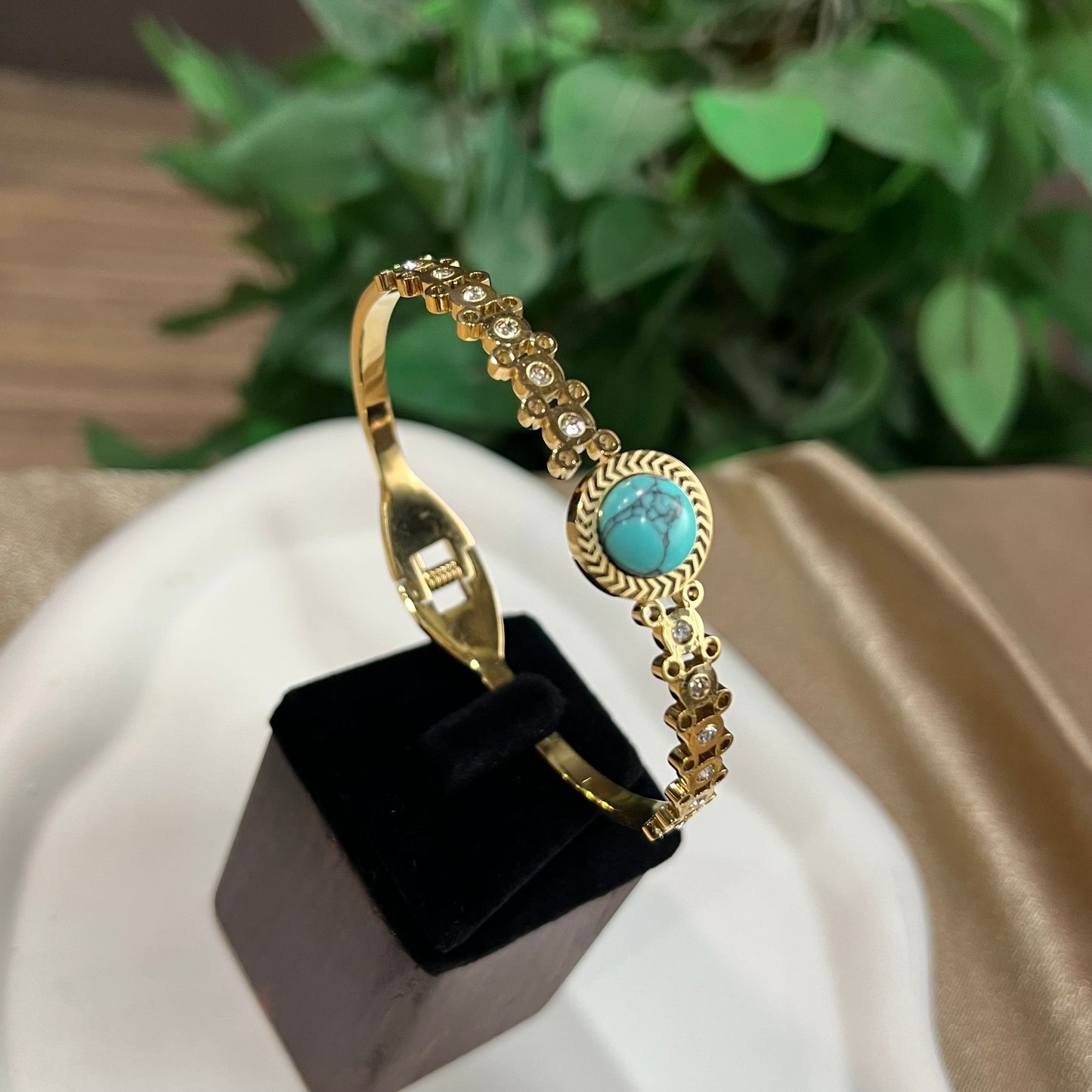 Blue Zircon Kada Bracelet