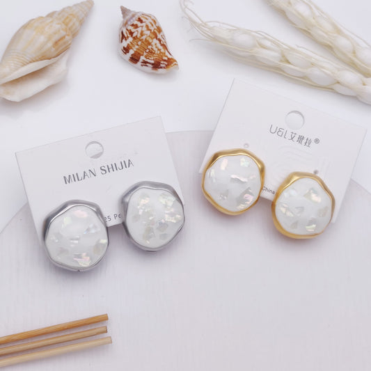 Molten Shell Stud Earrings