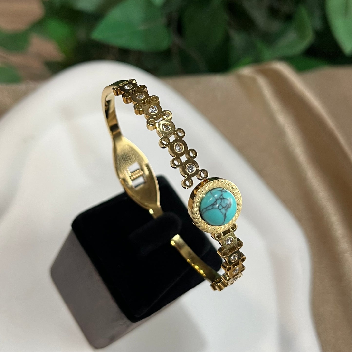 Blue Zircon Kada Bracelet
