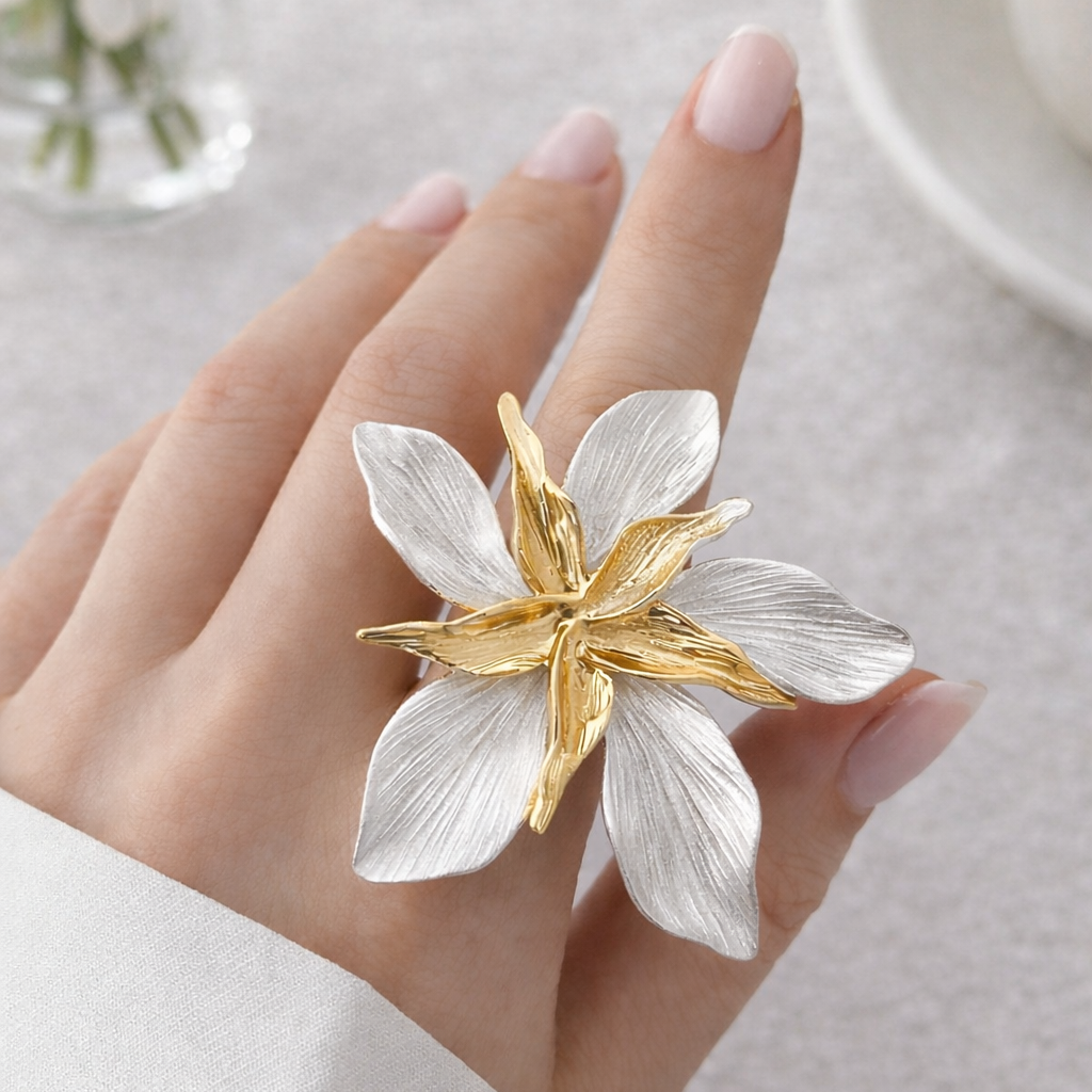 Bold Flower White Ring