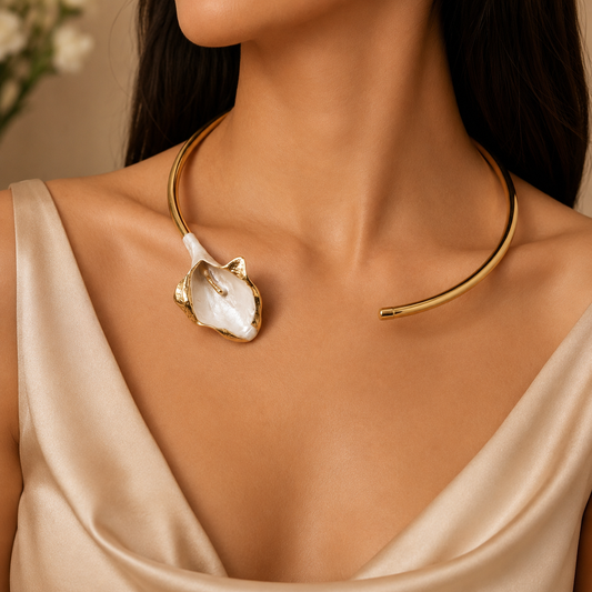 White Lily Turkish Necklace
