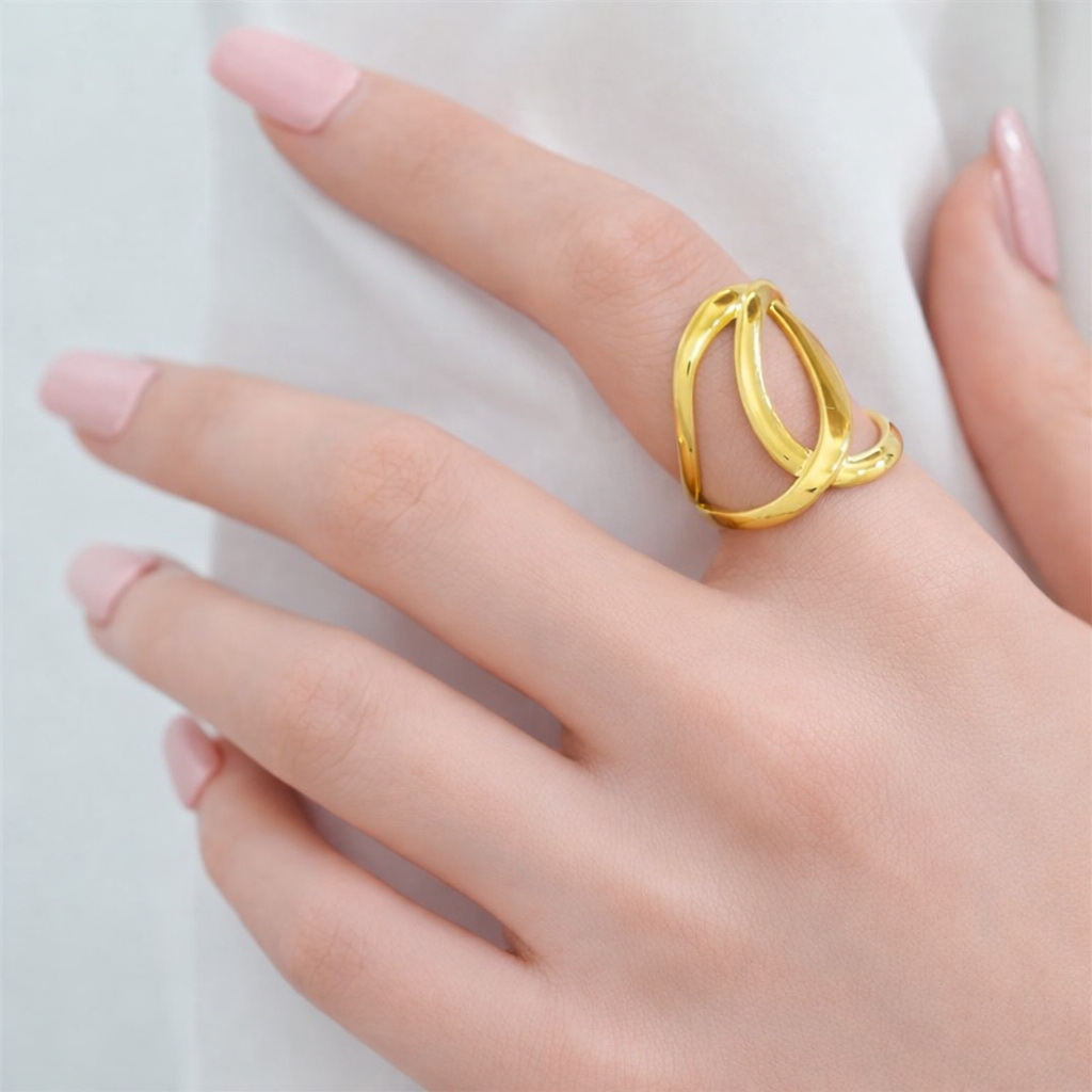Double Curve Open Ring