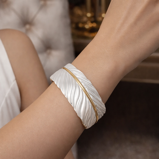 Gold Line Feather Bracelet