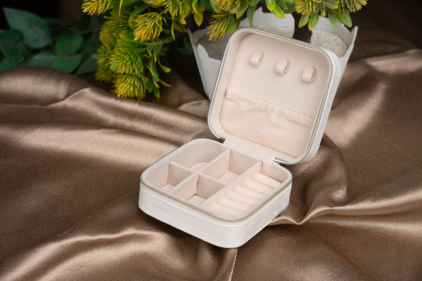 White Jewelry Organizer