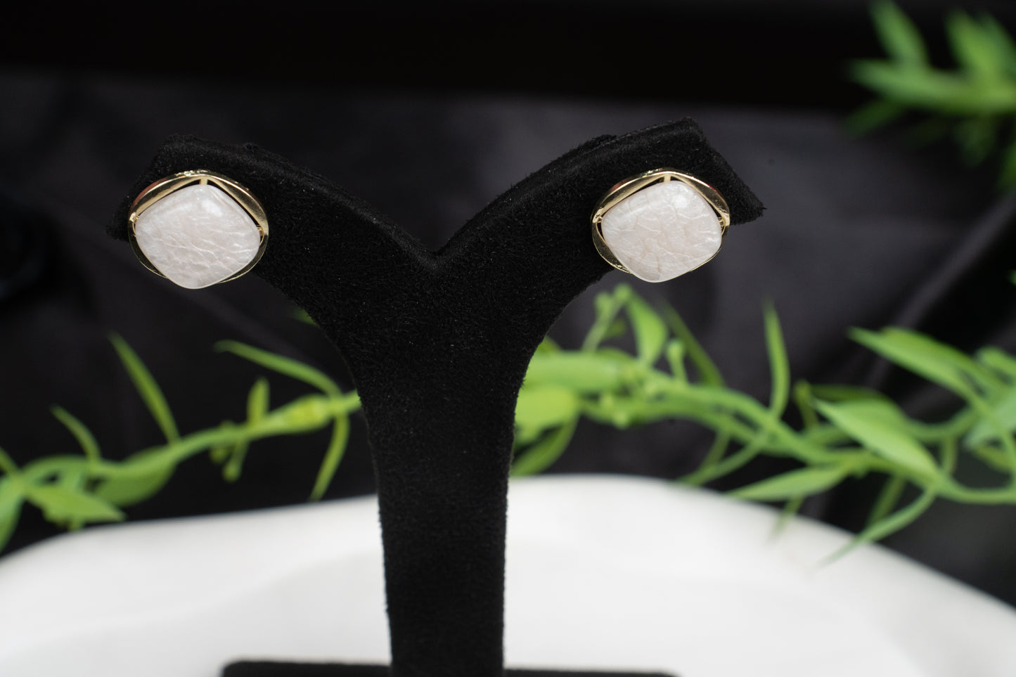 Cracked Marble Stud Earrings