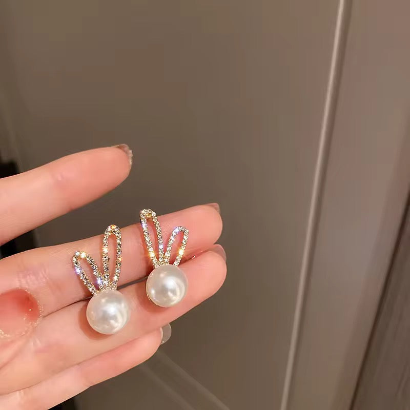 Pearl-Inspired Rabbit Earrings - O4
