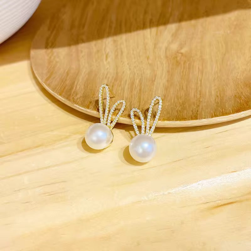 Pearl-Inspired Rabbit Earrings - O4