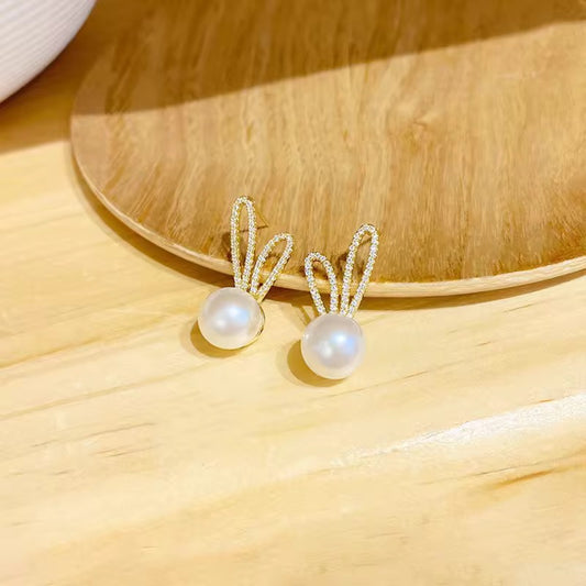 Pearl-Inspired Rabbit Earrings - O4