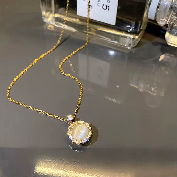 Rotatable Crystal Pendant Necklace