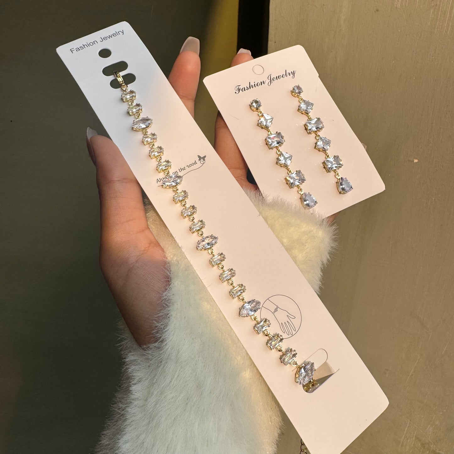 Sparkling-Zircon Combo |  Earrings+ Bracelet