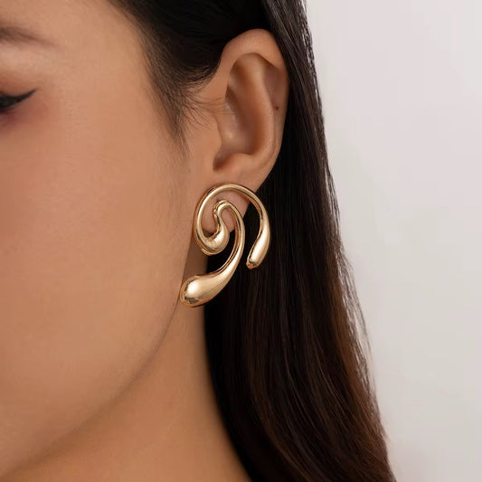 Irregular-shaped Earring