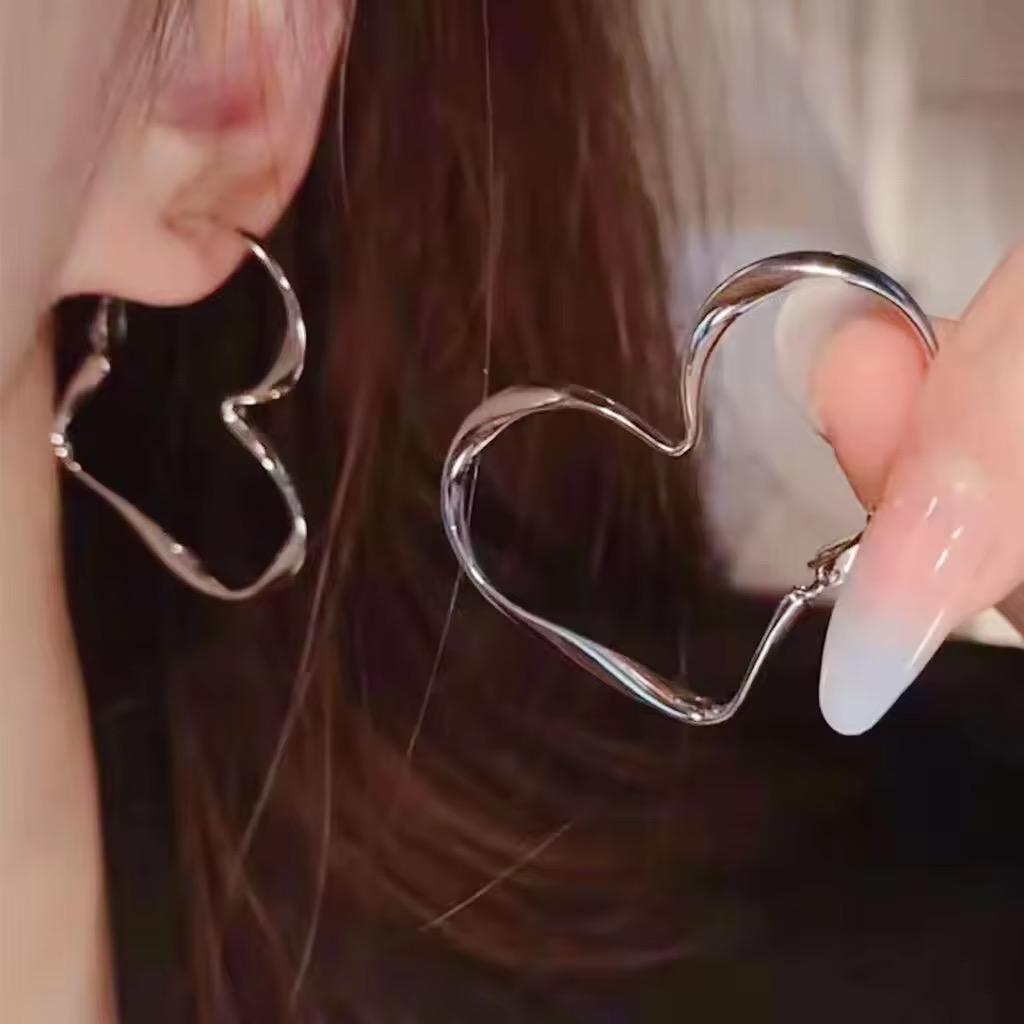 Silver Heart Hoop Earrings - O5