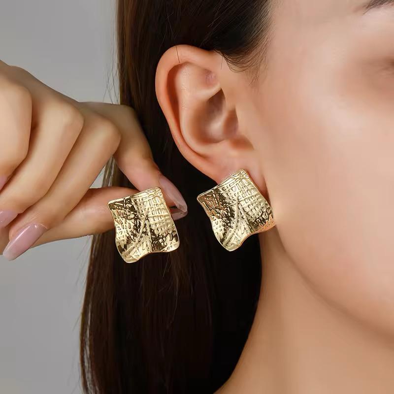 Hammered Square Earrings - O7