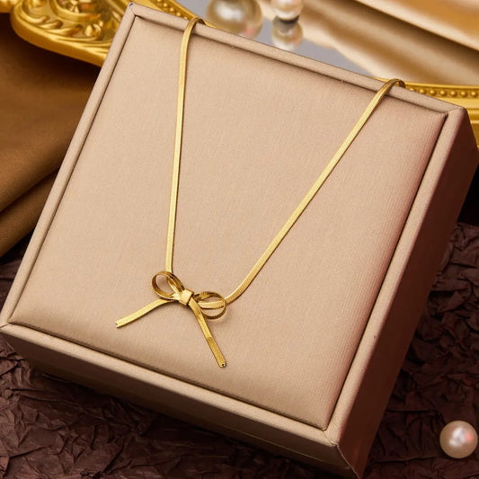 Bow Chain Necklace