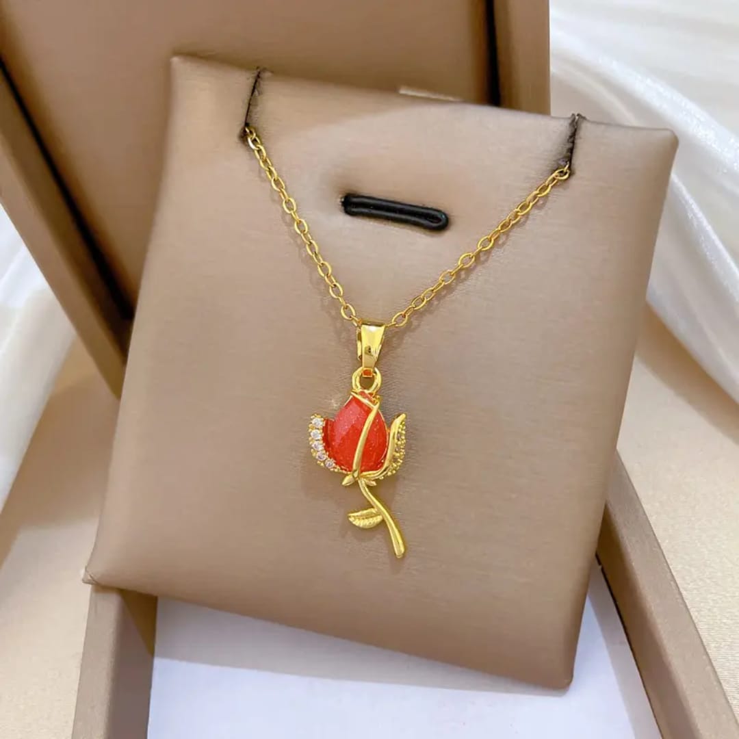 Red Rose Gold Pendant Necklace