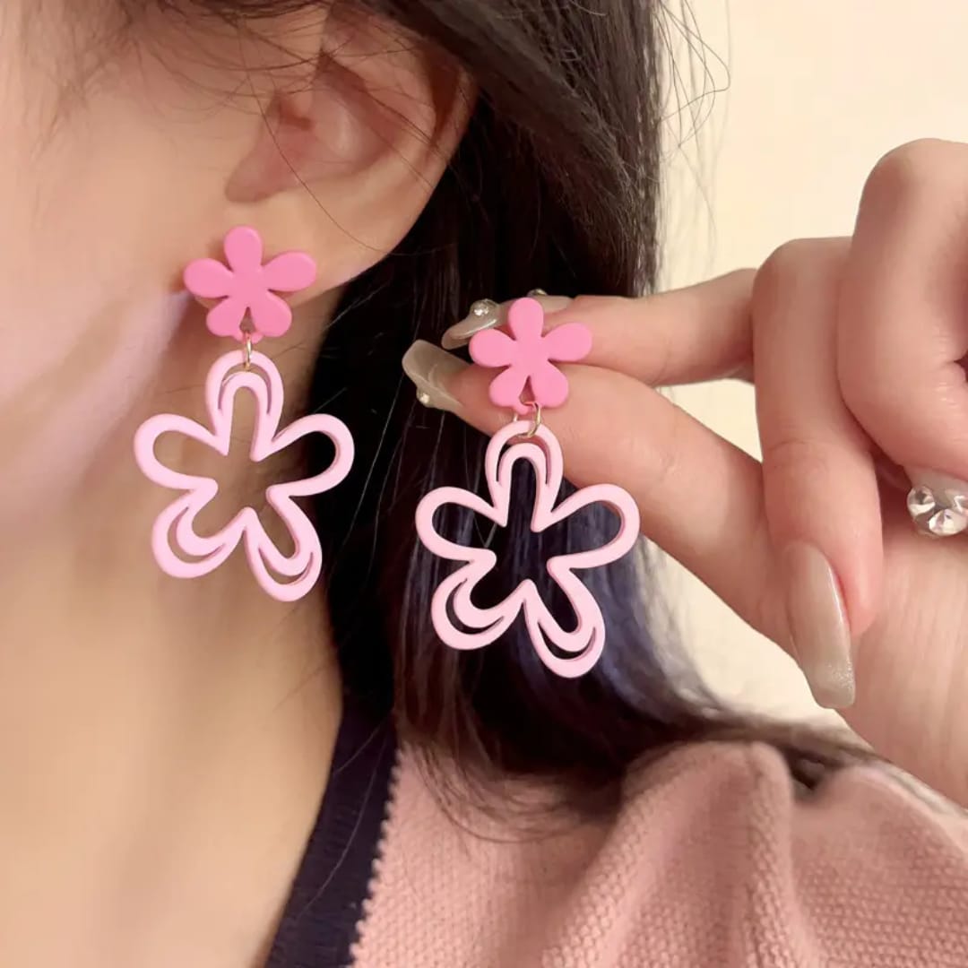 Flower Outline Drop Earrings