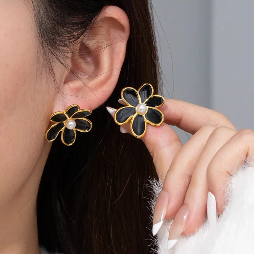 Pearl Floral Stud Earrings