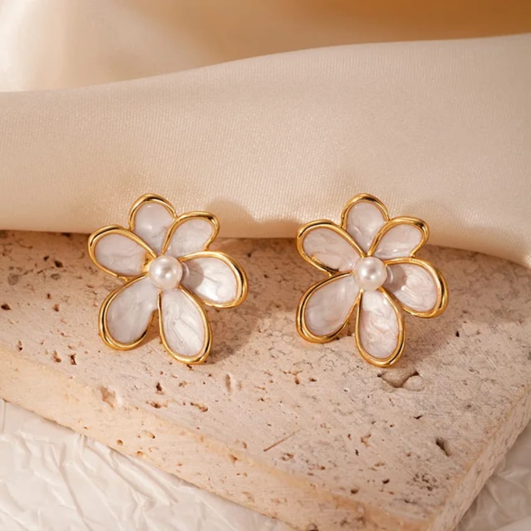 Pearl Floral Stud Earrings