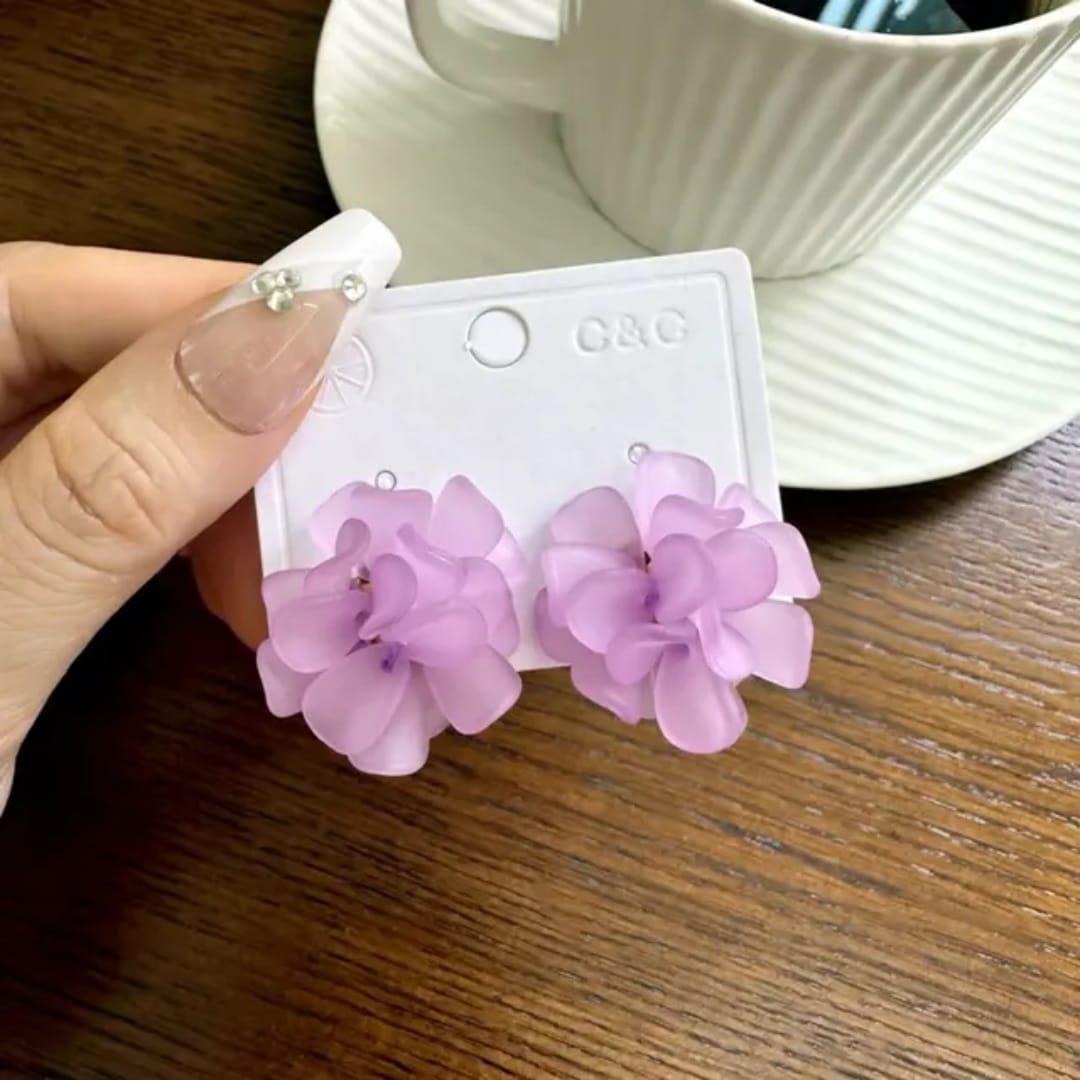 Soft Bloom Earrings