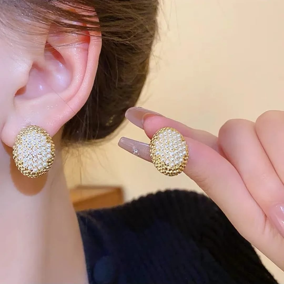 Oval Pearl Studs