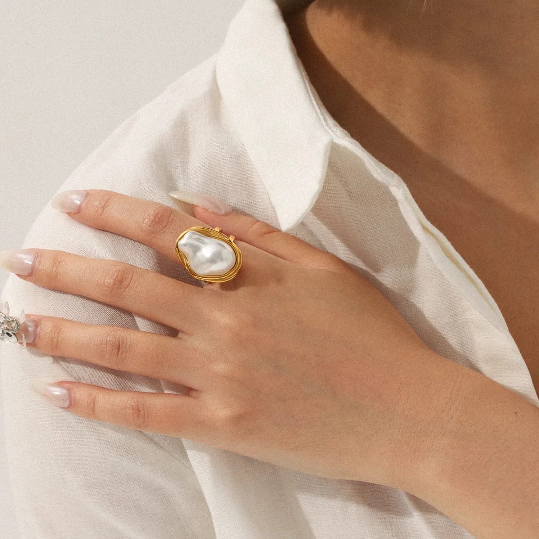Baroque Pearl Gold Ring