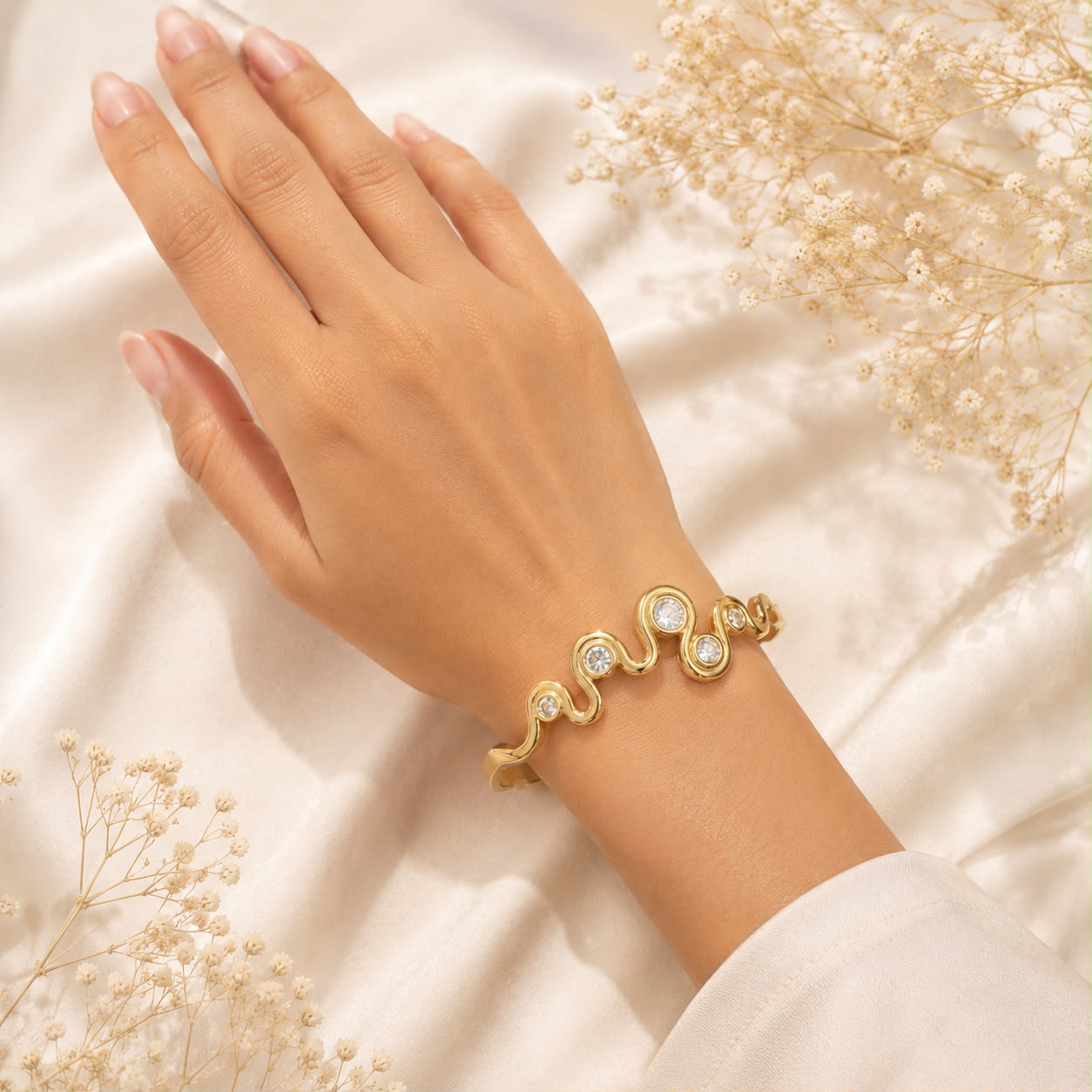 Crystal Curve Kada Bracelet